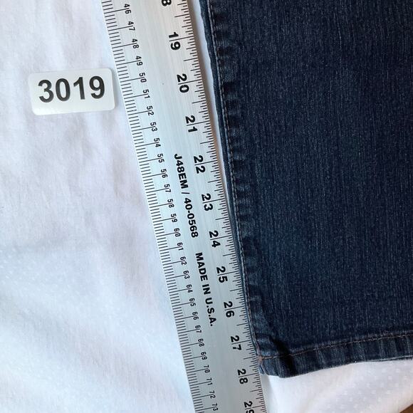 Style & Co women’s Denim Boot Cut Straight Jeans Size 8 Short, Blue - Picture 4 of 11